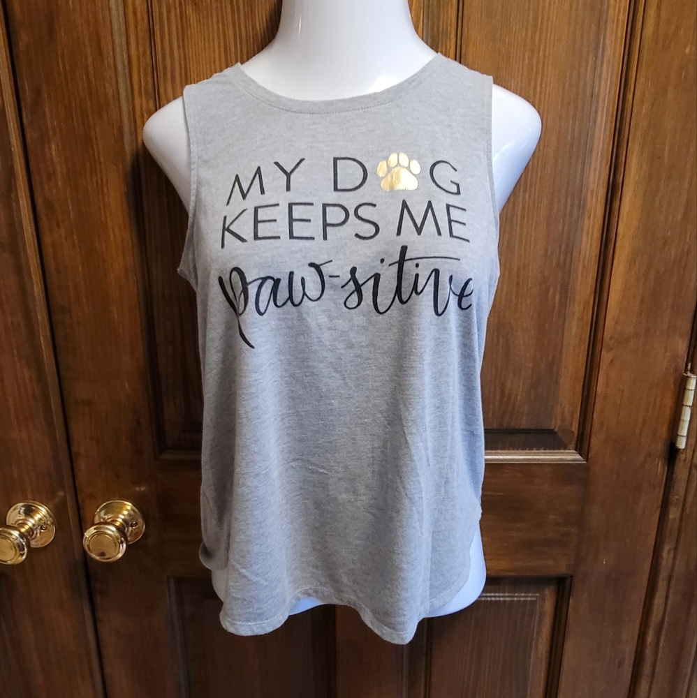 Apt 9 Sz S Grafic Sleeveless Tee Gray and Black P2P 17.5 L 18